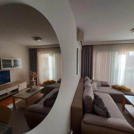 Apartman B&B Makarska